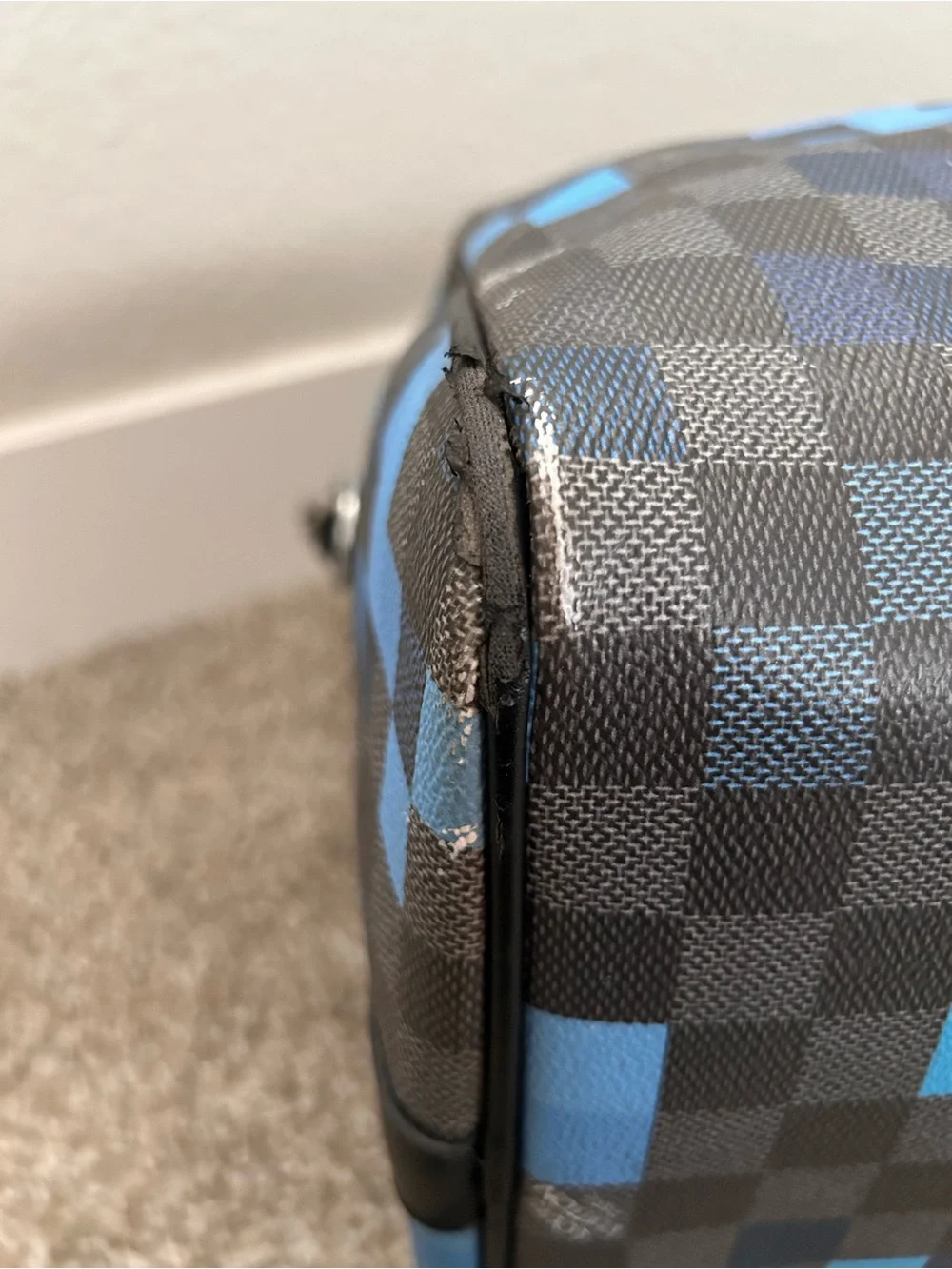 The Unbranded Brand louis vuitton